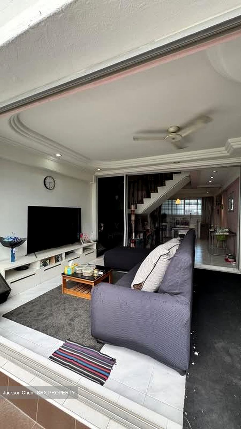 Blk 407 Hong Kah Court (Jurong West), HDB Executive #549229171